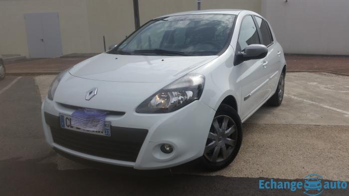Clio 3 5 places échange contre fourgon