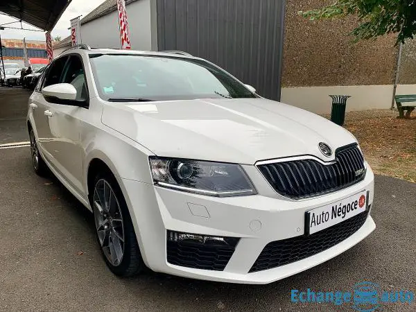 SKODA Octavia COMBI 2.0 TDI 184 RS DSG6 4x4