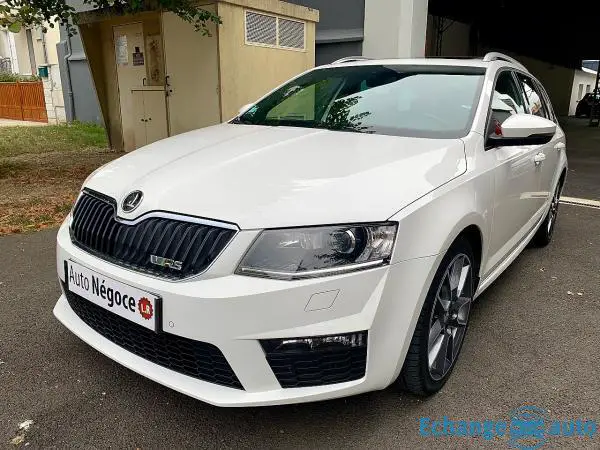 SKODA Octavia COMBI 2.0 TDI 184 RS DSG6 4x4