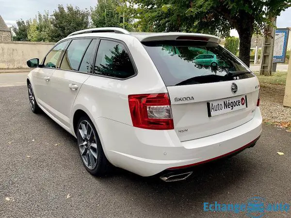 SKODA Octavia COMBI 2.0 TDI 184 RS DSG6 4x4