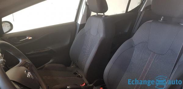 Opel Corsa 1.4L 90 CH BLACK EDITION