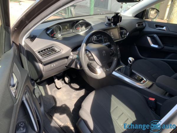 PEUGEOT 308 308 1.2 PureTech 110ch SetS BVM5 Allure