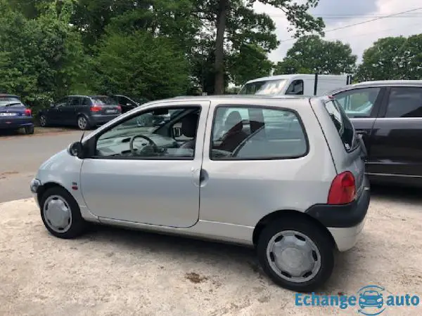 RENAULT TWINGO 1.2i 16V Perrier