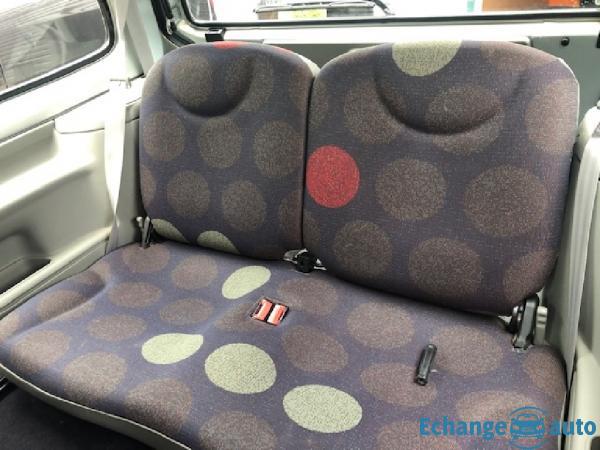 RENAULT TWINGO 1.2i 16V Perrier