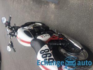 Triumph Thruxton 900