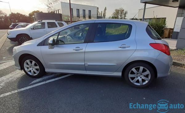 Peugeot 308 Feline 1.6 HDI FAP BlueLion 112cv -GARANTIE 6 MOIS