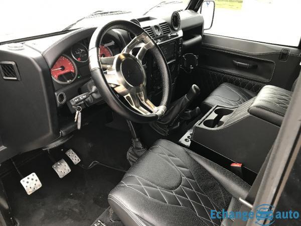 LAND ROVER DEFENDER 110 SW SE Préparation "Project Kahn"