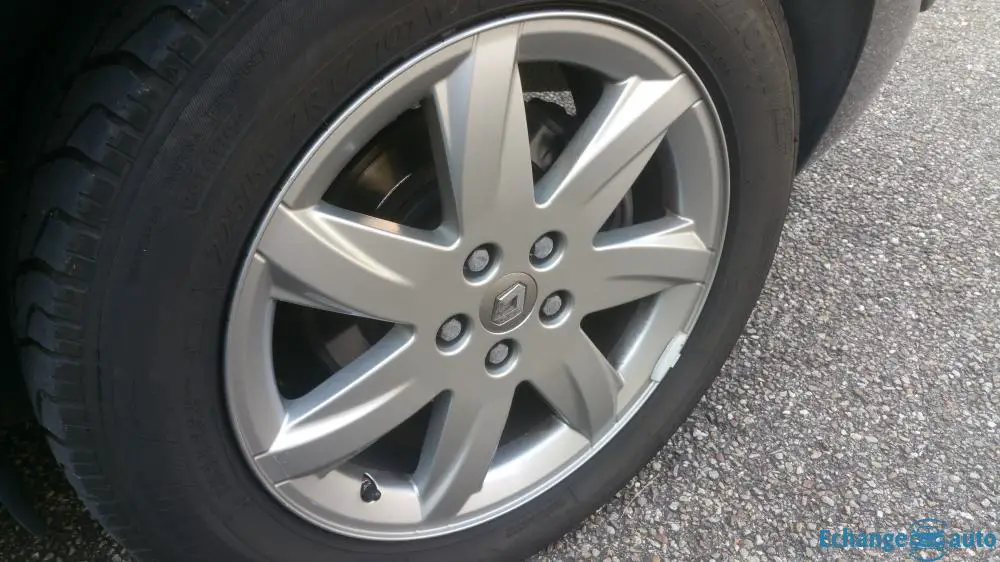 espace 4 2.0 DCI 150ch version 25th FAP