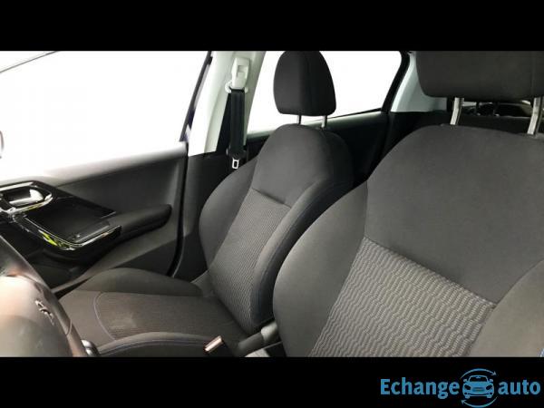 Peugeot 208 1.2 PureTech 82ch Style +Caméra