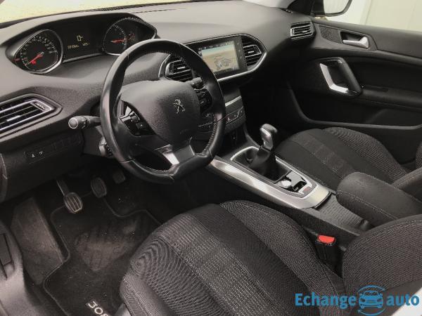 PEUGEOT 308 1.2 PureTech 110ch SetS BVM5 Allure