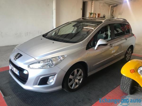 Peugeot 308 SW E-HDI 112 BUSINESS + OPTIONS