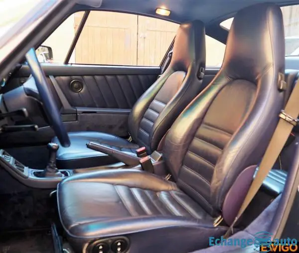 Porsche 911 TYPE 964 3.6 CARRERA 4