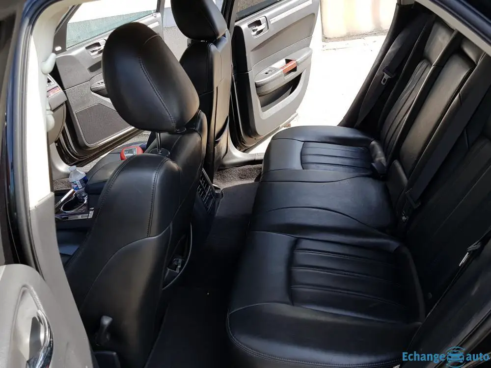 Chrysler 300c full blacke 2eme mains 20annive