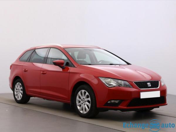 Seat Leon ST 1.2 TSI 110ch S&amp;S Style DSG suréquipée +Attelage