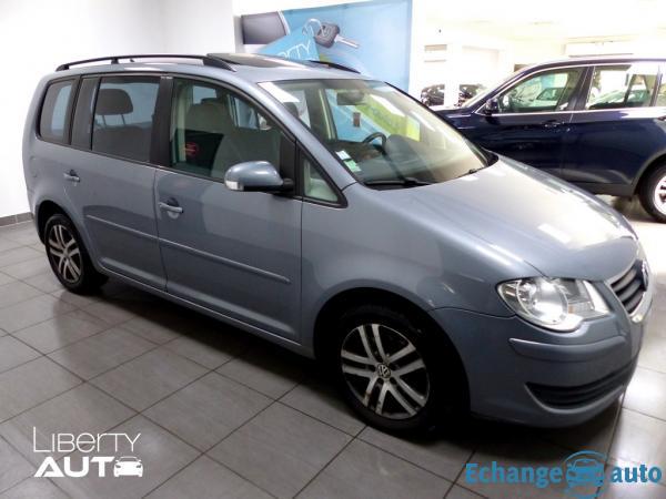 VOLKSWAGEN TOURAN 1.9 TDI 105 / GPS / TOIT OUVRANT