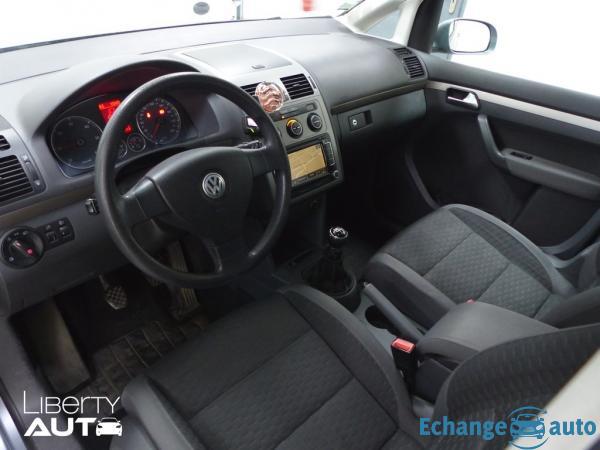 VOLKSWAGEN TOURAN 1.9 TDI 105 / GPS / TOIT OUVRANT