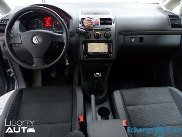 VOLKSWAGEN TOURAN 1.9 TDI 105 / GPS / TOIT OUVRANT