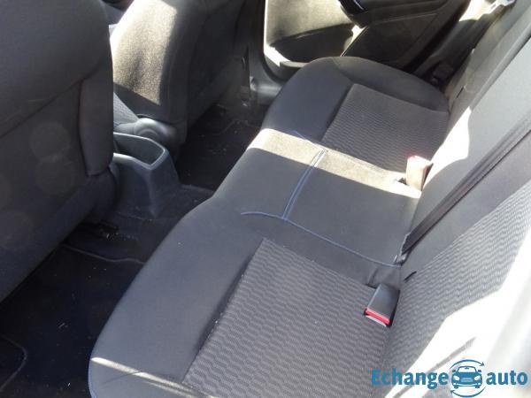 Peugeot 208 SIGNATURE 1.2L PURE TECH 82 CV