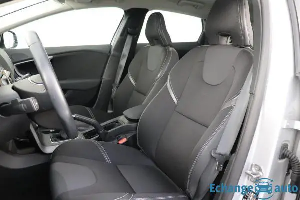 Volvo V40 BUSINESS D2 115 Momentum