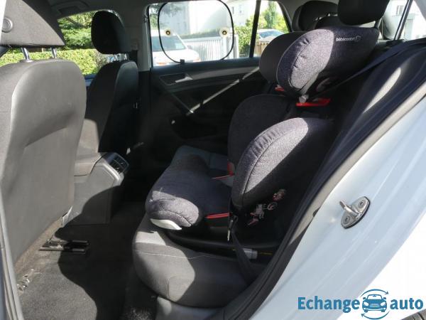 Volkswagen Golf VII 1.2 TSI 85 ch BLUEMOTION TECHNOLOGY TRENDLINE 5P