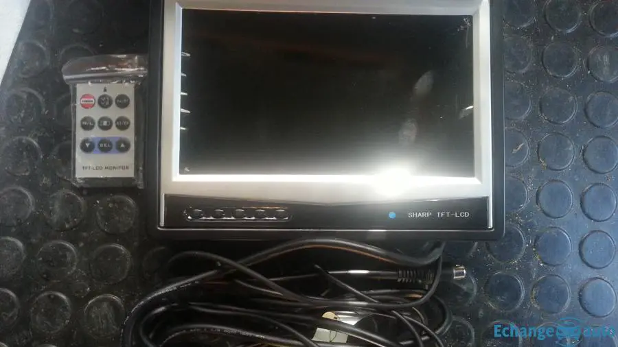 Écran LCD HD Sharp 16/9eme neuf