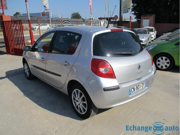 RENAULT CLIO III 1.5 dCi 85 Rip Curl 
