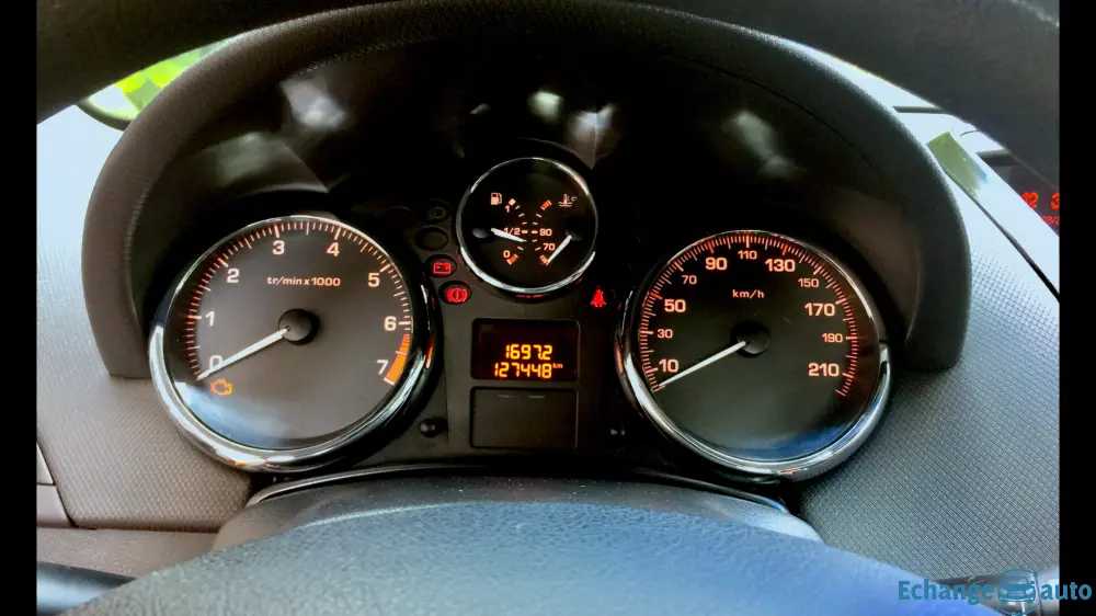 Échange PEUGEOT 207 CC 1.6 Vti 120