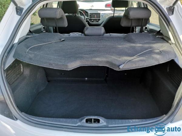 Peugeot 208 Urban Soul 82 gps 1.2 PureTech BVM5