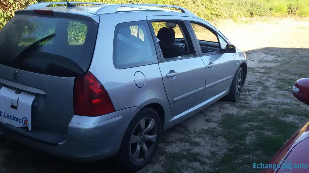 307 sw 2.0hdi 16v 136 ch BVA fard bon etat