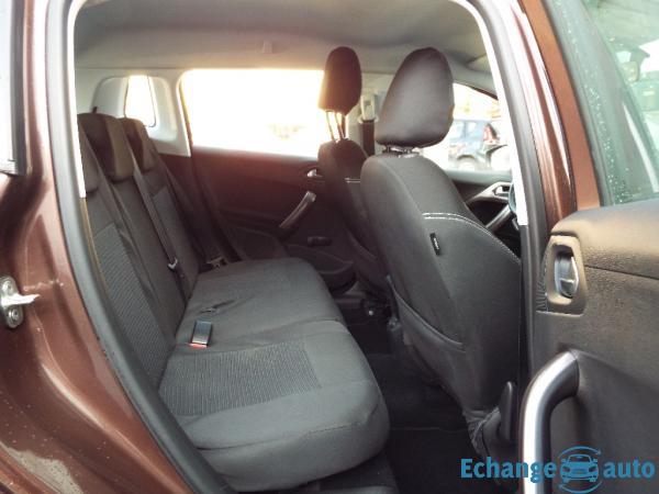 PEUGEOT 2008 1.6 e-HDi 92ch FAP BVM5 Active