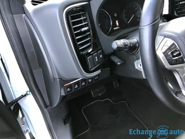 Mitsubishi Outlander PHEV III (2) TWIN MOTOR 4WD INSTYLE MY19