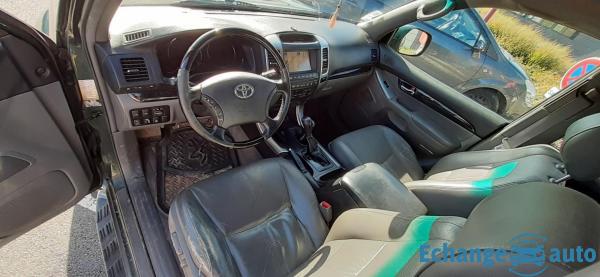 Toyota Land Cruiser 3.0 D-4D BREAK 173 VXE