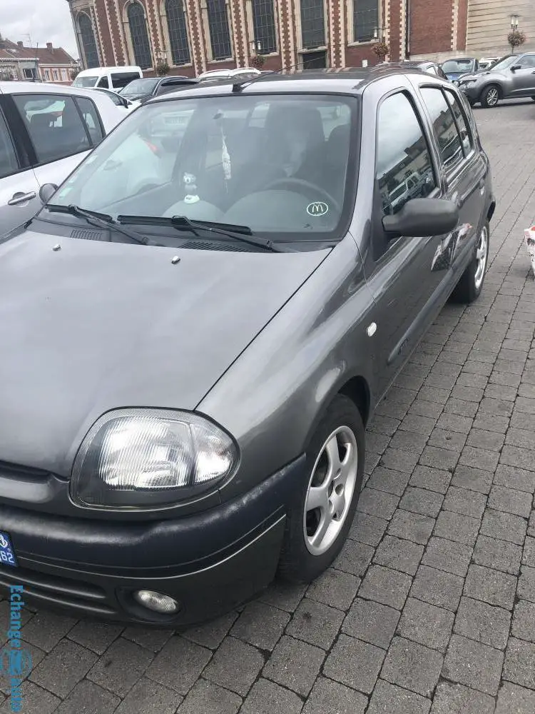 Renault Clio 2 sans CT
