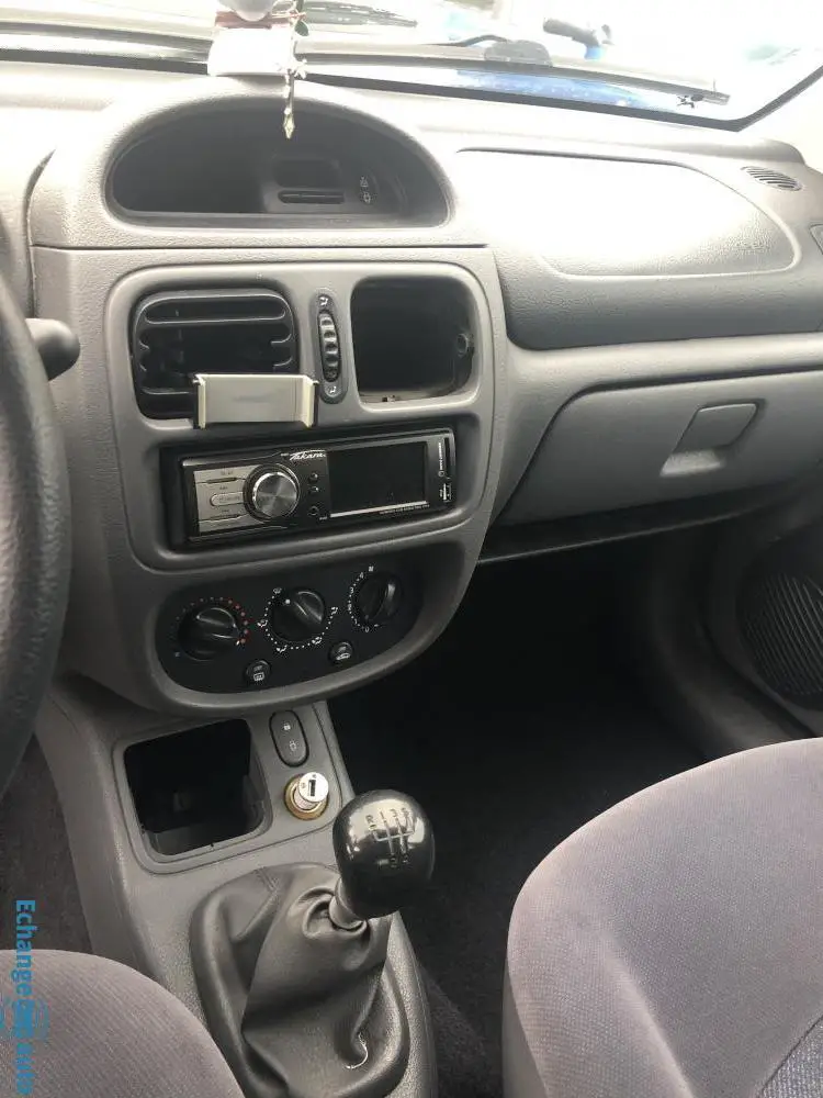 Renault Clio 2 sans CT