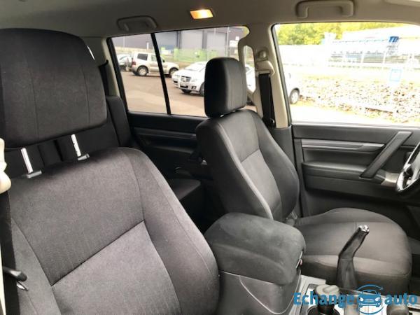 Mitsubishi Pajero III (2) 3.2 DI-D 190 INVITE BVA 5P EURO6