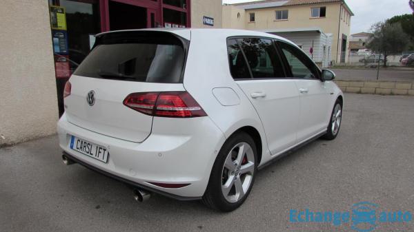 Volkswagen Golf 2.0 TFSI 230 GTI Performance