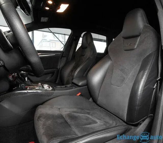 AUDI RS4 AVANT 4.2 V8 FSI 450 QUATTRO