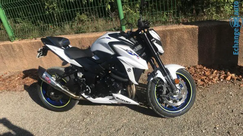 Suzuki Gsxs 750 a2