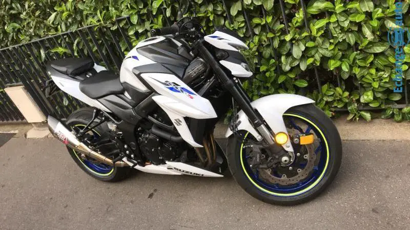 Suzuki Gsxs 750 a2