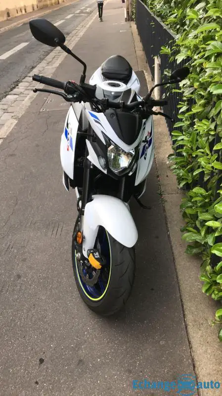 Suzuki Gsxs 750 a2