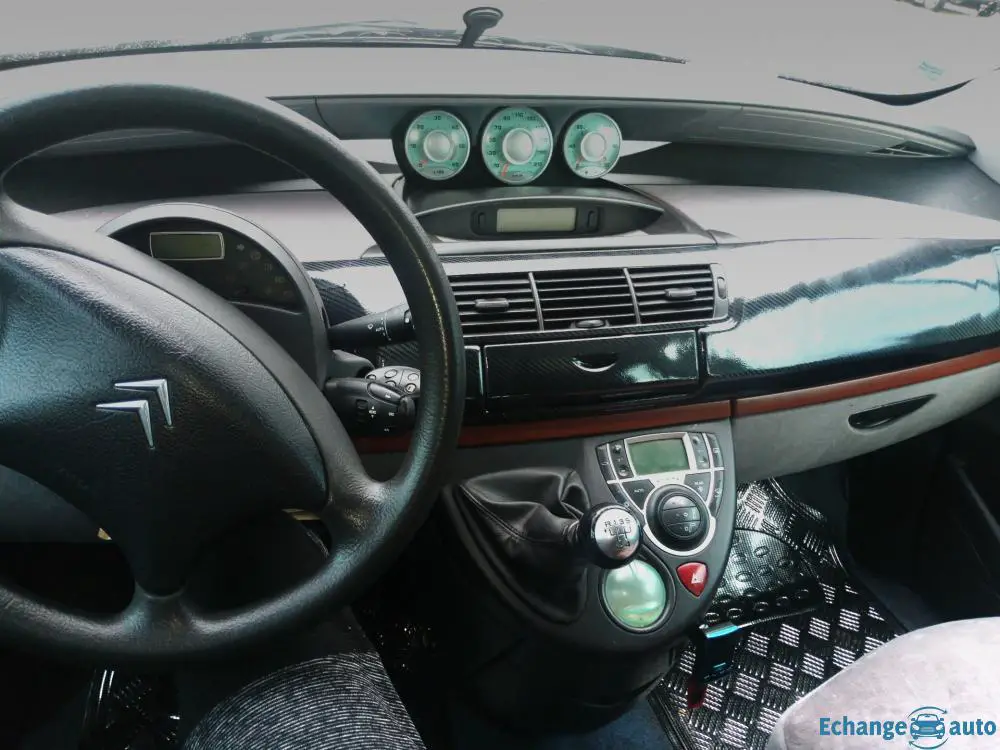 c8 échange avec otre 7 places où Mercedes Vito