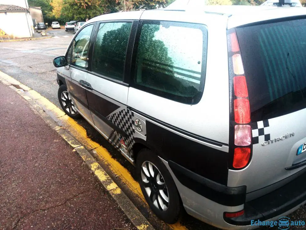 c8 échange avec otre 7 places où Mercedes Vito