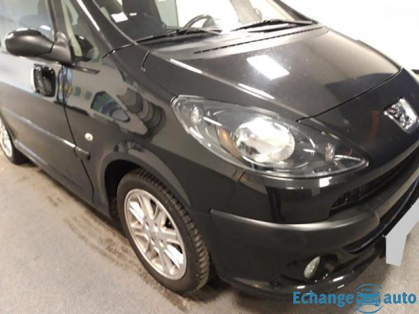 Peugeot 1007 1.6 16v 110ch Sporty Pack 2Tronic BVA +Attelage