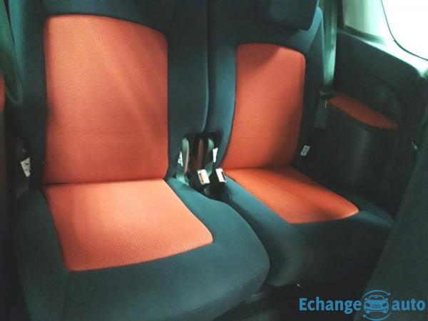 Peugeot 1007 1.6 16v 110ch Sporty Pack 2Tronic BVA +Attelage