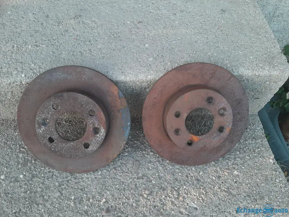 frein avant Renault clio 1