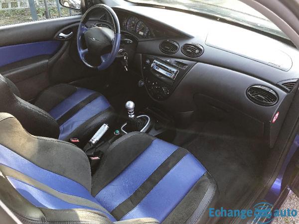 FORD FOCUS RS MK1  2.0 16V 215 cv N°1415 