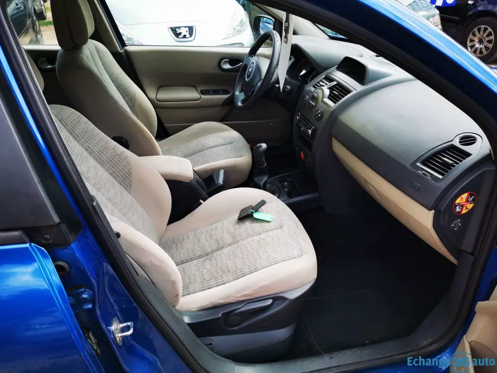 Renault MEGANE 2 ph 2 1.6l16s 112cv/panoramiq