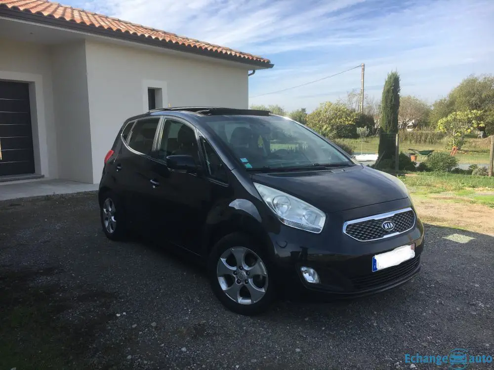 KIA Venga Premium 1,6 CRDI 115CV - 2011