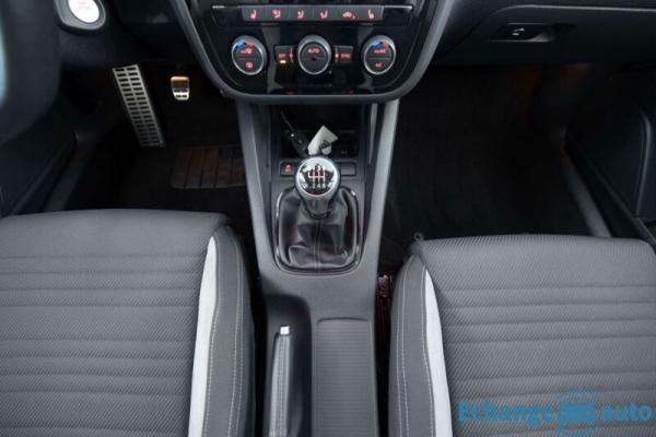 Volkswagen Scirocco R 2.0 TSI 280 CH