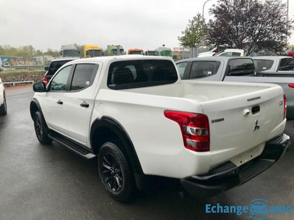 Mitsubishi L200 III DOUBLE CABINE 2.4DI-D 181 BLACK COLLECTION BVA MY19